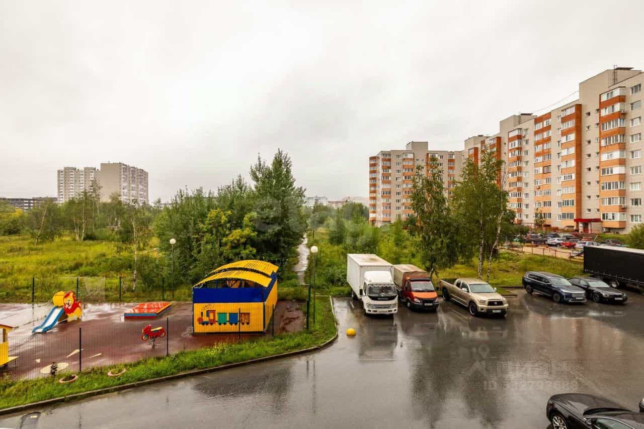 Россия, Ханты-Мансийский автономный округ — Югра, Сургут, улица Иосифа Каролинского, 10, фото 19