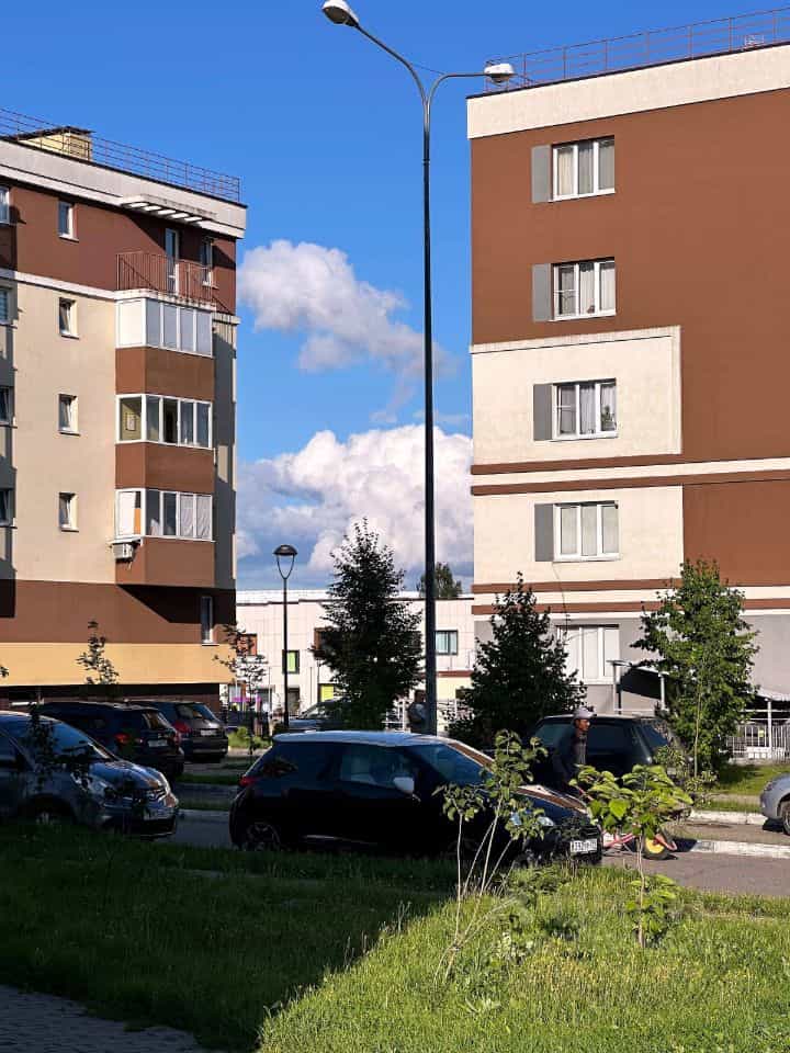 Россия, Московская область, городской округ Красногорск, посёлок городского типа Нахабино, Покровская улица, 8