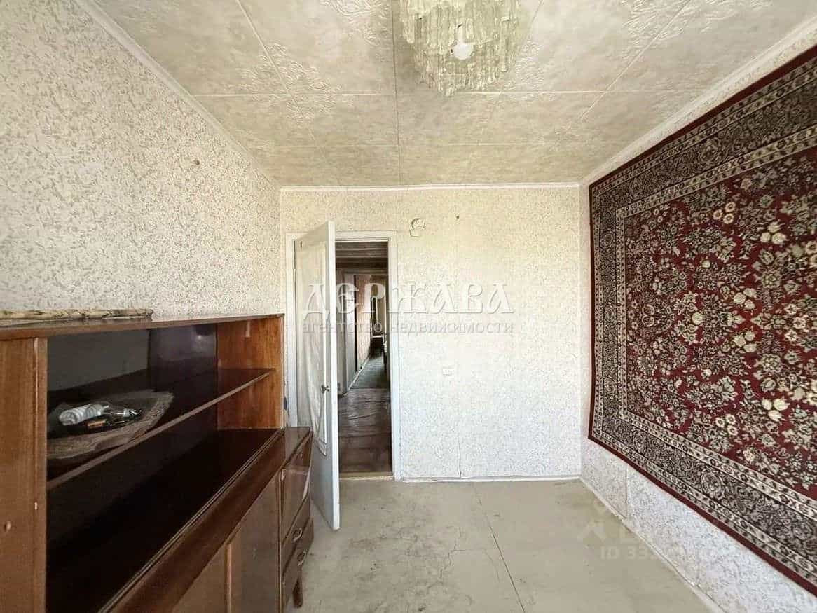 Россия, Белгородская область, Старый Оскол, микрорайон Жукова, 25, фото 10