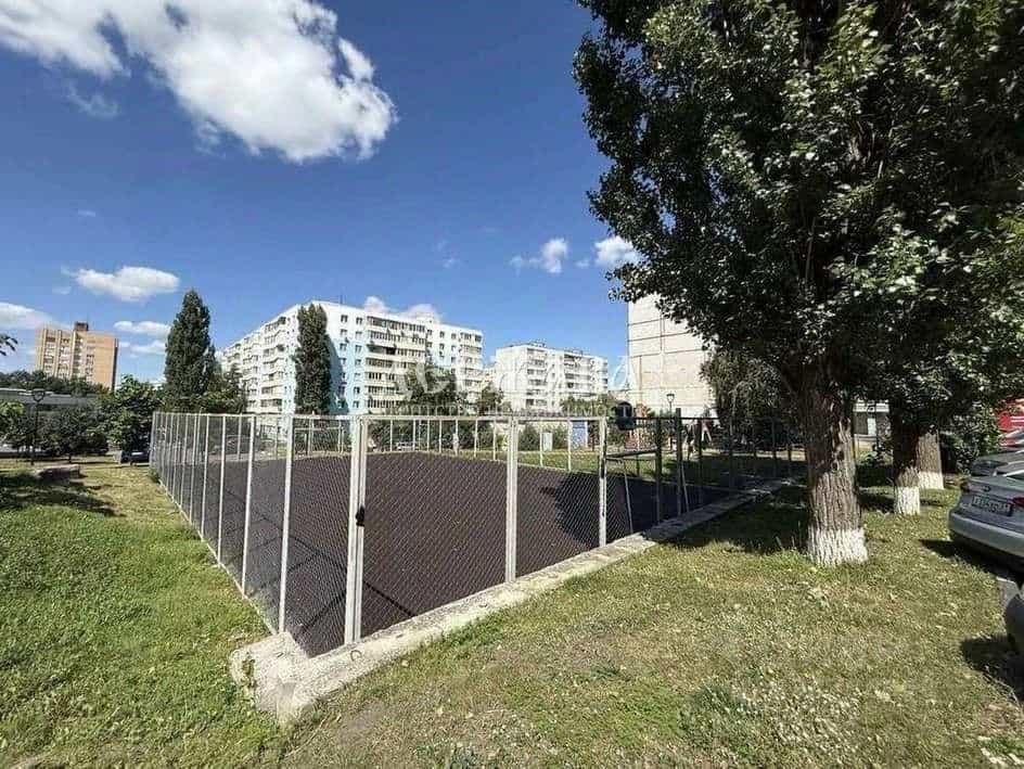 Россия, Белгородская область, Старый Оскол, микрорайон Жукова, 25, фото 23