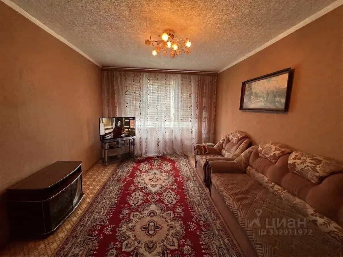 Россия, Белгородская область, Старый Оскол, микрорайон Лесной, 9, фото 4