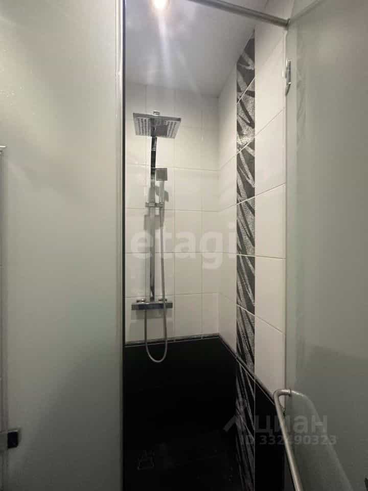 Россия, Красноярск, микрорайон Взлётка, улица Батурина, 32, фото 23