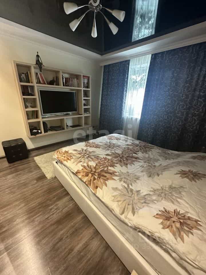 Россия, Красноярск, микрорайон Взлётка, улица Батурина, 32, фото 48