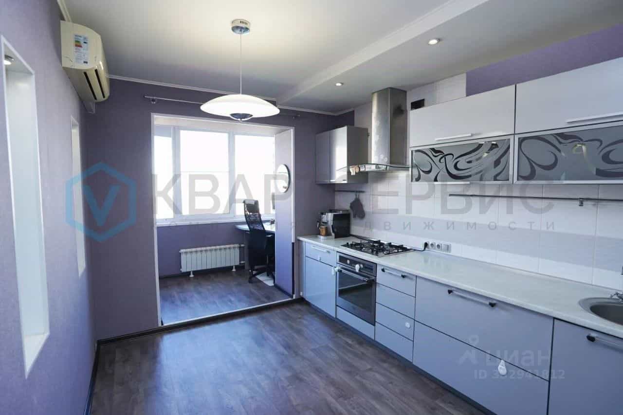 Россия, Омск, посёлок Амурский, улица Багратиона, 21к1