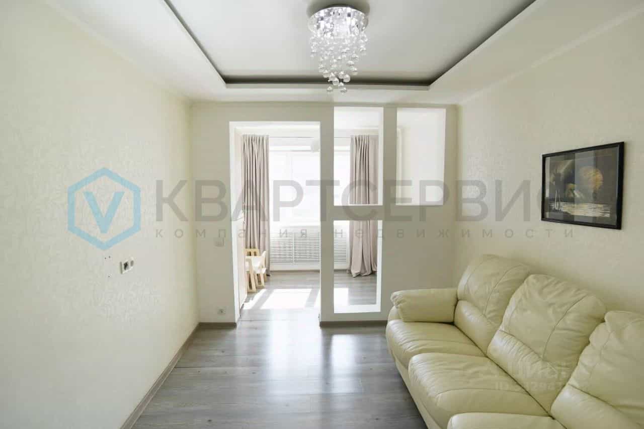 Россия, Омск, посёлок Амурский, улица Багратиона, 21к1, фото 4