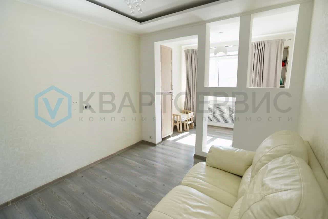 Россия, Омск, посёлок Амурский, улица Багратиона, 21к1, фото 5