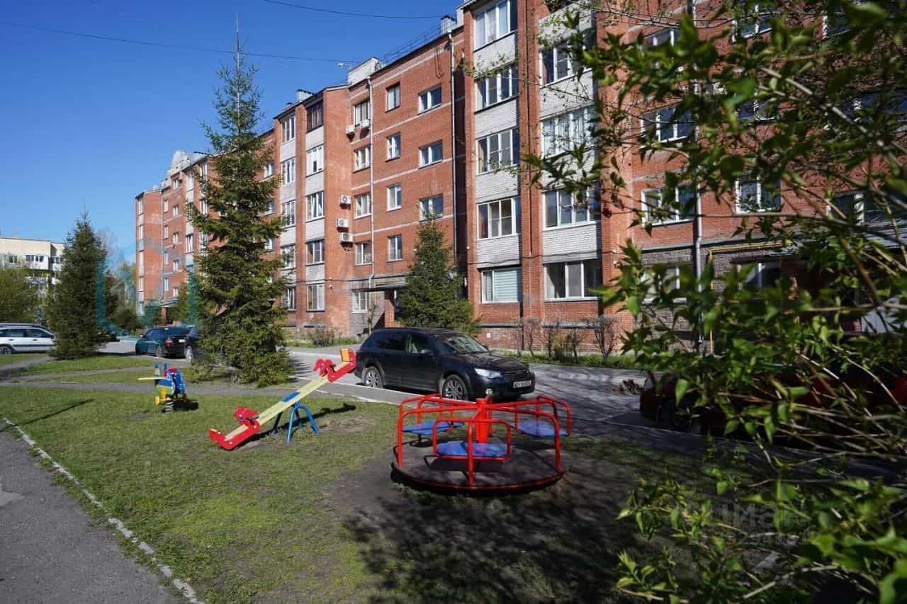 Россия, Омск, посёлок Амурский, улица Багратиона, 21к1, фото 23