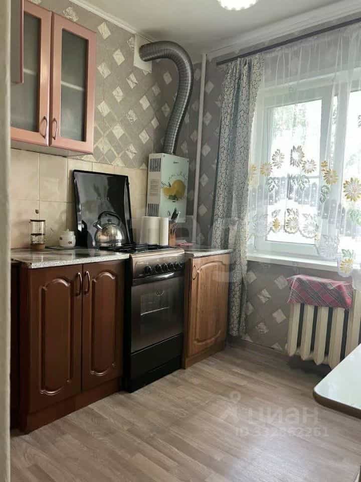 Россия, Тульская область, Новомосковск, Школьная улица, 18