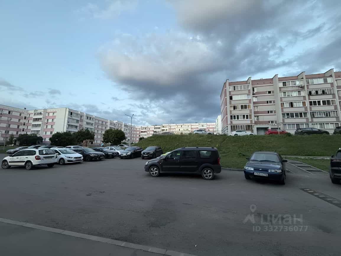 Россия, Республика Татарстан (Татарстан), Набережные Челны, проспект Чулман, 42, фото 16