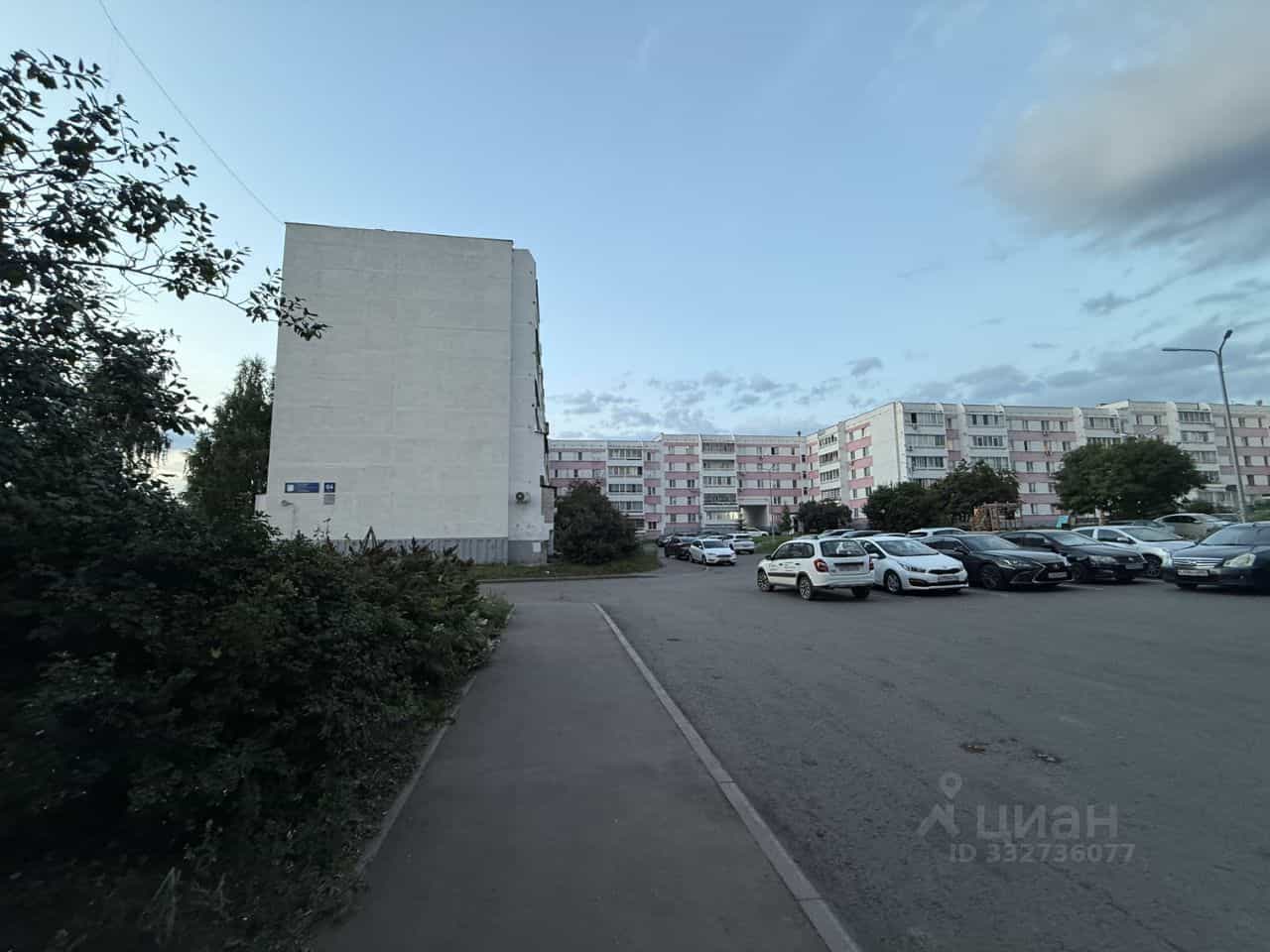 Россия, Республика Татарстан (Татарстан), Набережные Челны, проспект Чулман, 42, фото 19