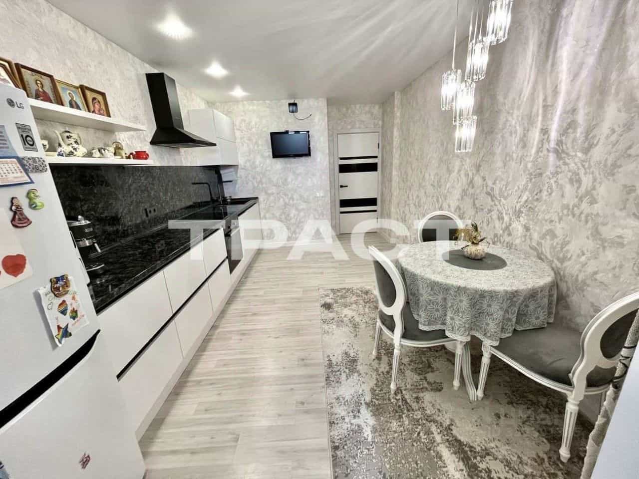 Россия, Воронеж, улица Перевёрткина, 1/11, фото 7