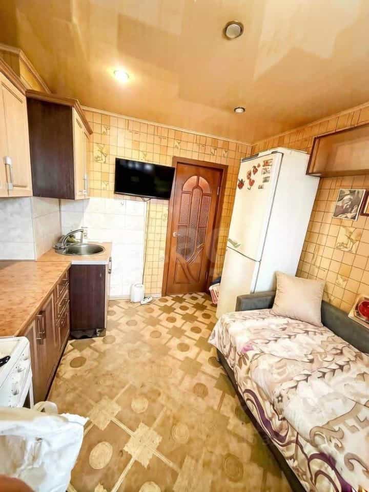 Россия, Белгородская область, Губкин, Севастопольская улица, 99, фото 2