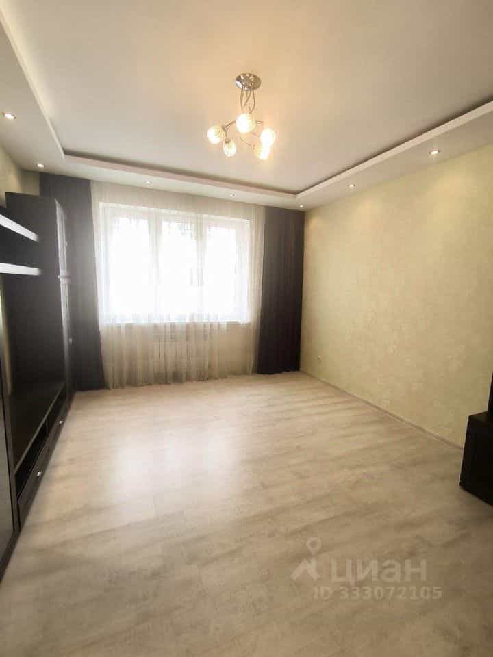Россия, Калининград, улица Виктора Денисова, 10, фото 11