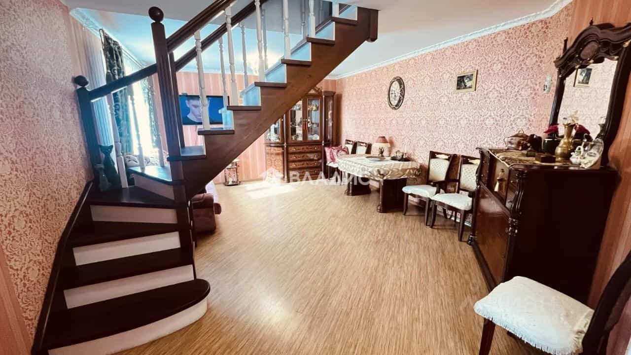 Россия, Республика Бурятия, Улан-Удэ, улица Калашникова, 11ск2, фото 3