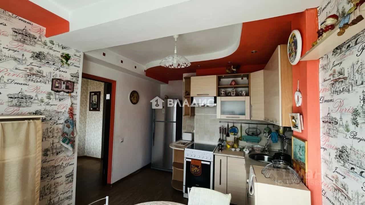 Россия, Республика Бурятия, Улан-Удэ, улица Калашникова, 11ск2, фото 5