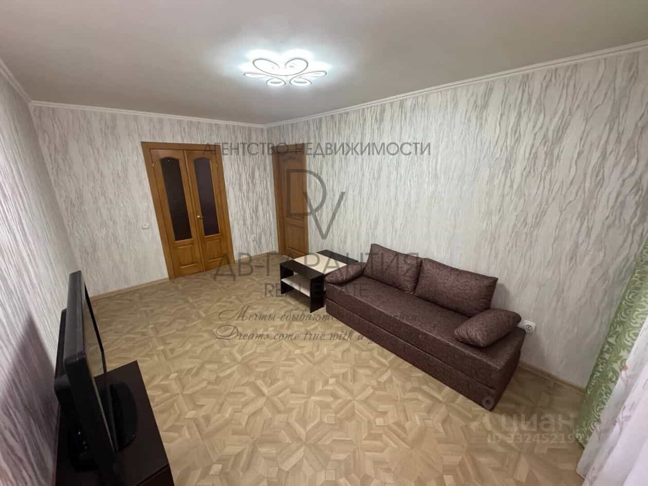 Россия, Хабаровский край, Комсомольск-на-Амуре, Вокзальная улица, 42к3