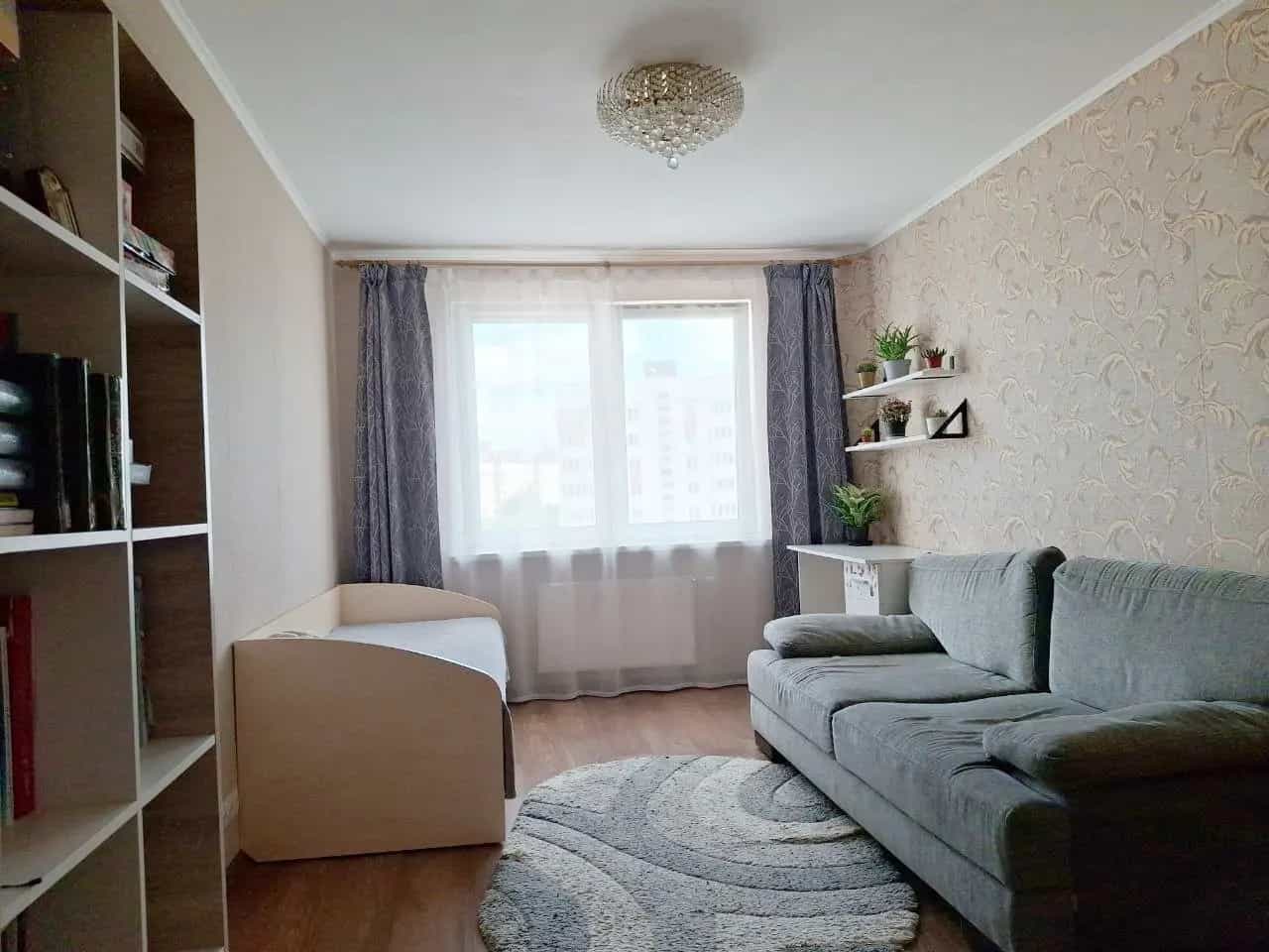 Беларусь, Минск, улица Космонавтов, 16