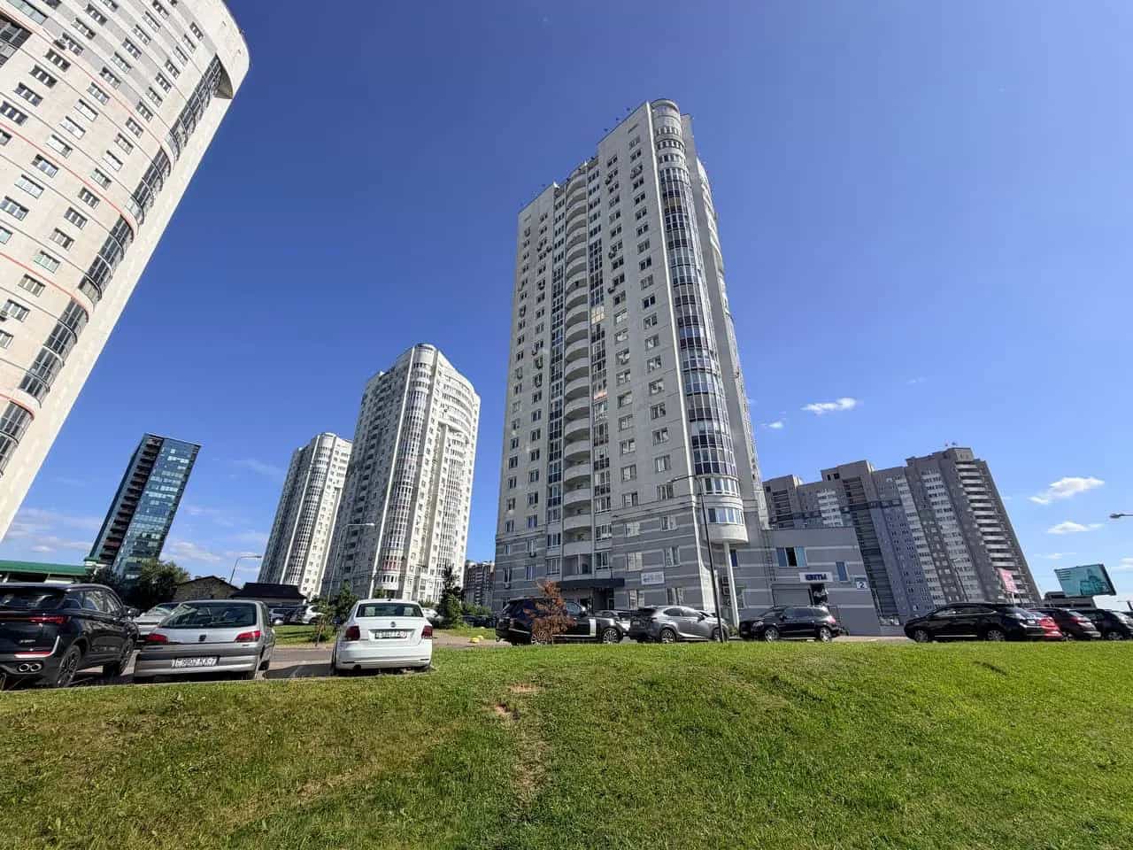 Беларусь, Минск, Нёманская улица, 2