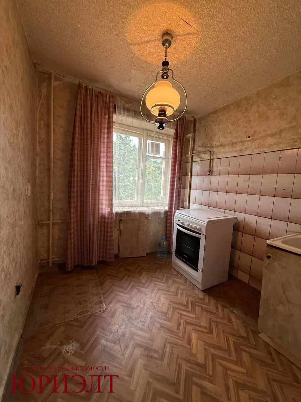Беларусь, Могилёвская область, Бобруйск, Октябрьская улица, 132, фото 5