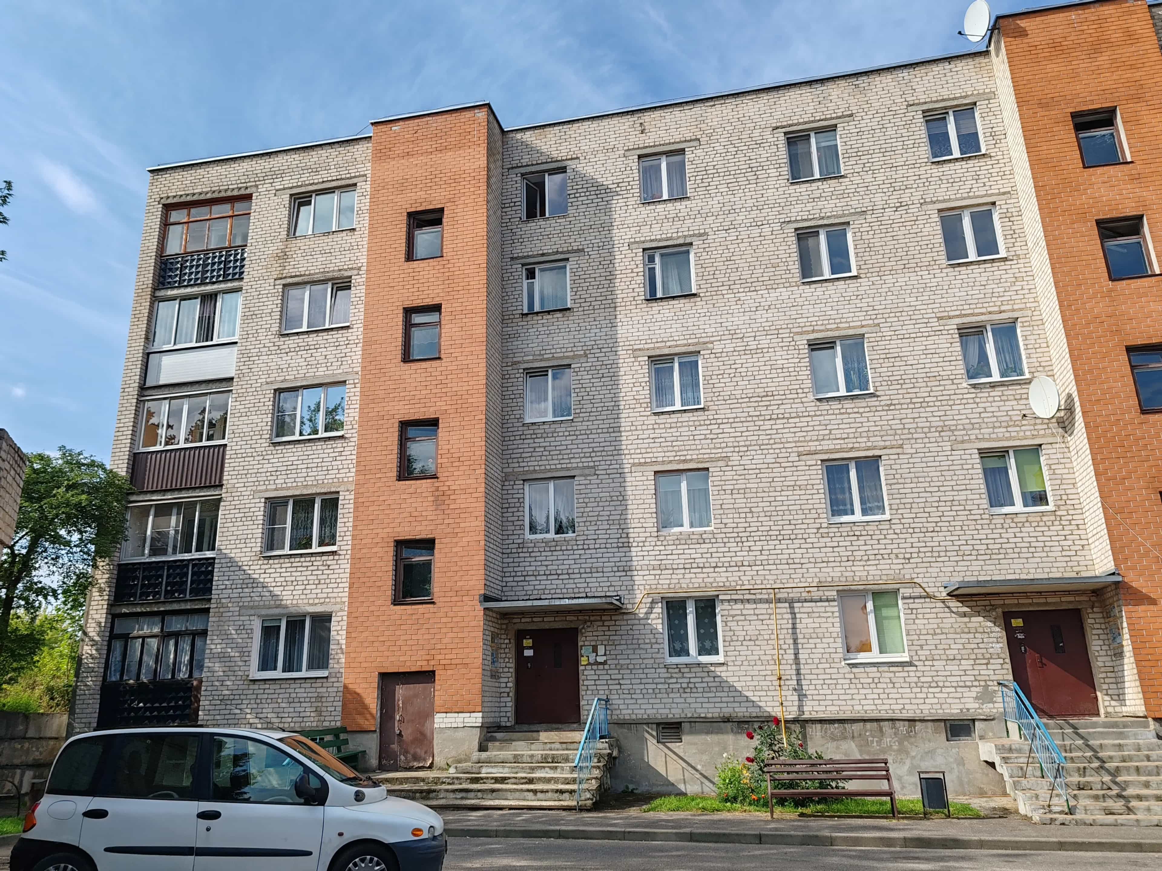 Беларусь, Гродненская область, Волковыск, Октябрьская улица, 51