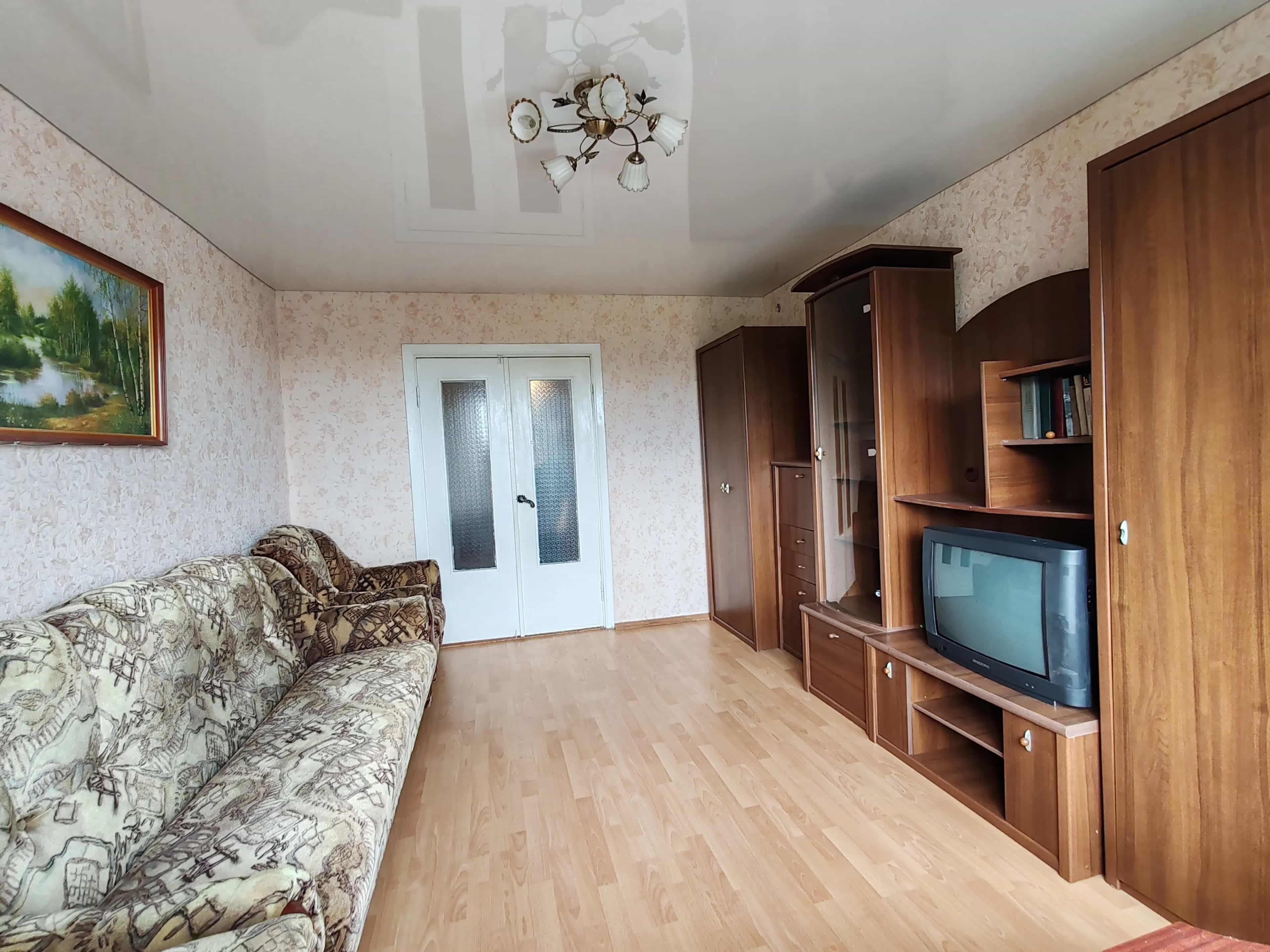Беларусь, Гродненская область, Волковыск, Октябрьская улица, 51, фото 5