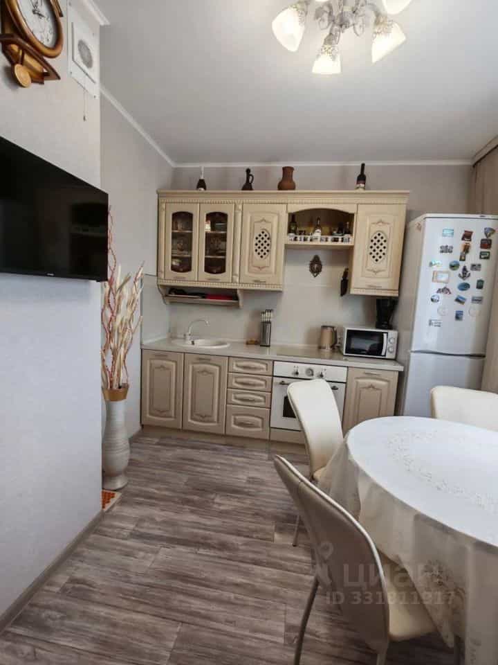 Россия, Курск, проспект Анатолия Дериглазова, 85, фото 3