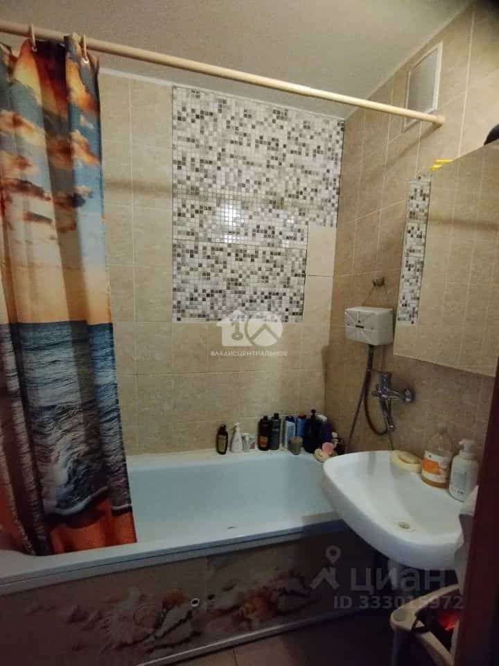Россия, Новосибирск, улица Сибиряков-Гвардейцев, 64/3, фото 9
