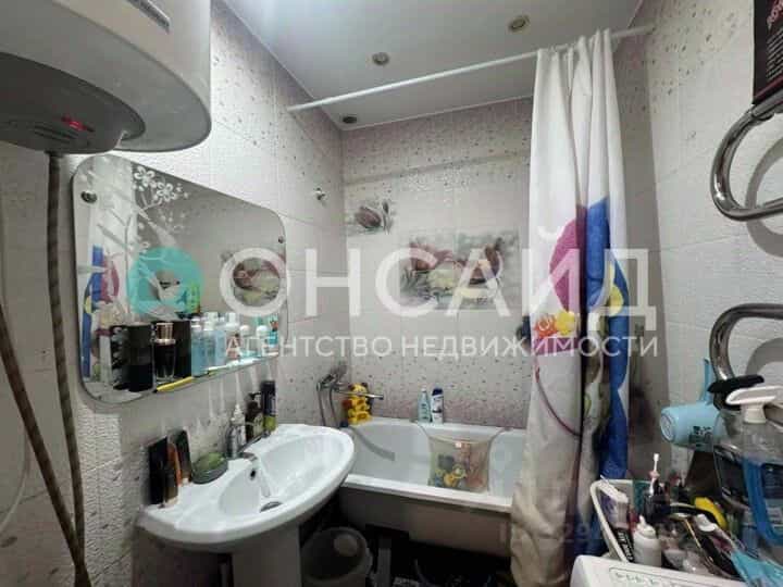 Россия, Республика Бурятия, Улан-Удэ, 105-й микрорайон, 37, фото 13