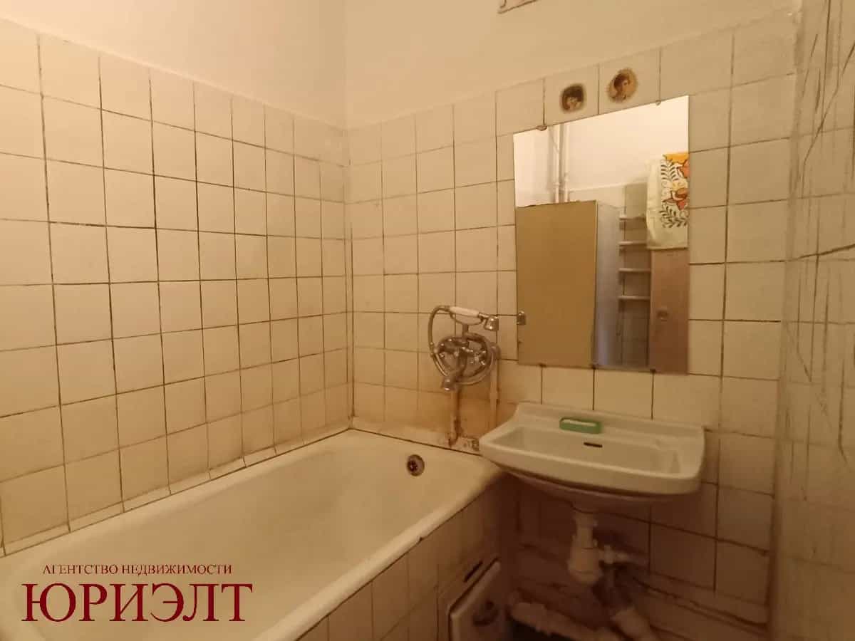Беларусь, Брест, Коммунистическая улица, 20, фото 8