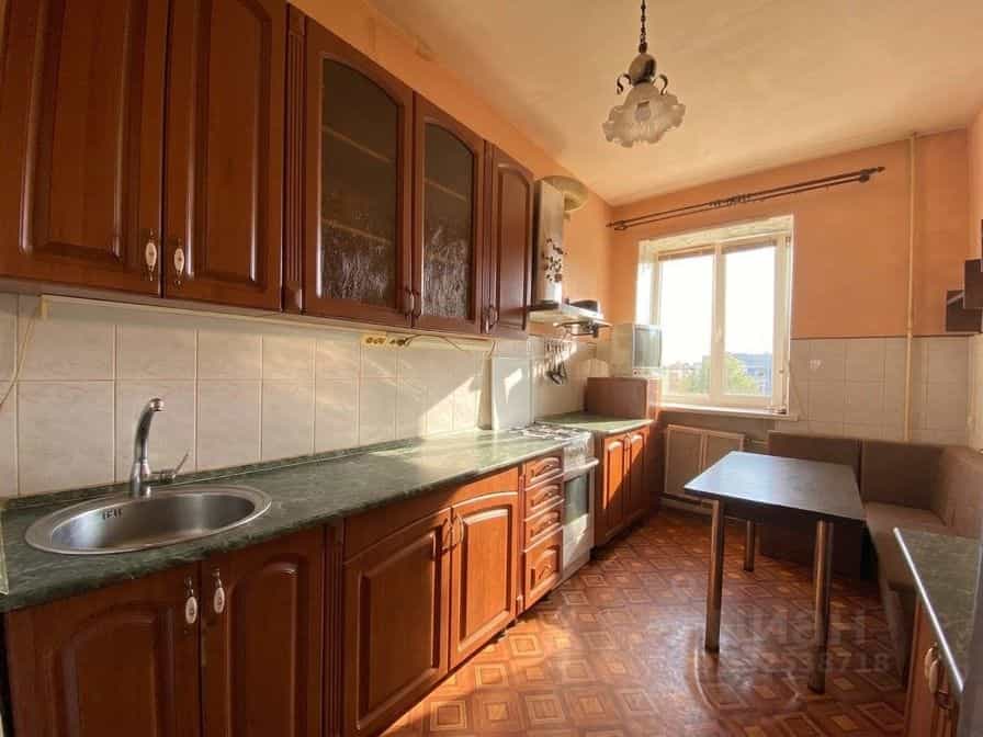 Россия, Мурманск, улица Сафонова, 28