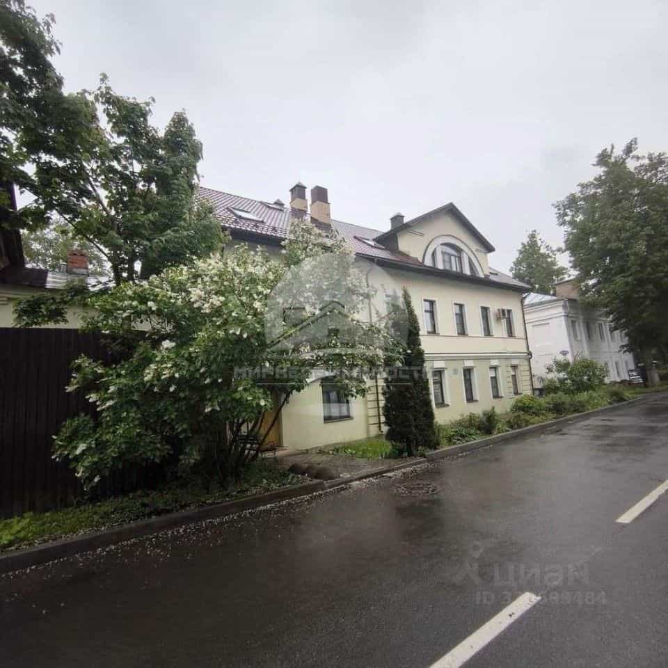Россия, Великий Новгород, район Торговая сторона, Михайлова улица, 4, фото 11
