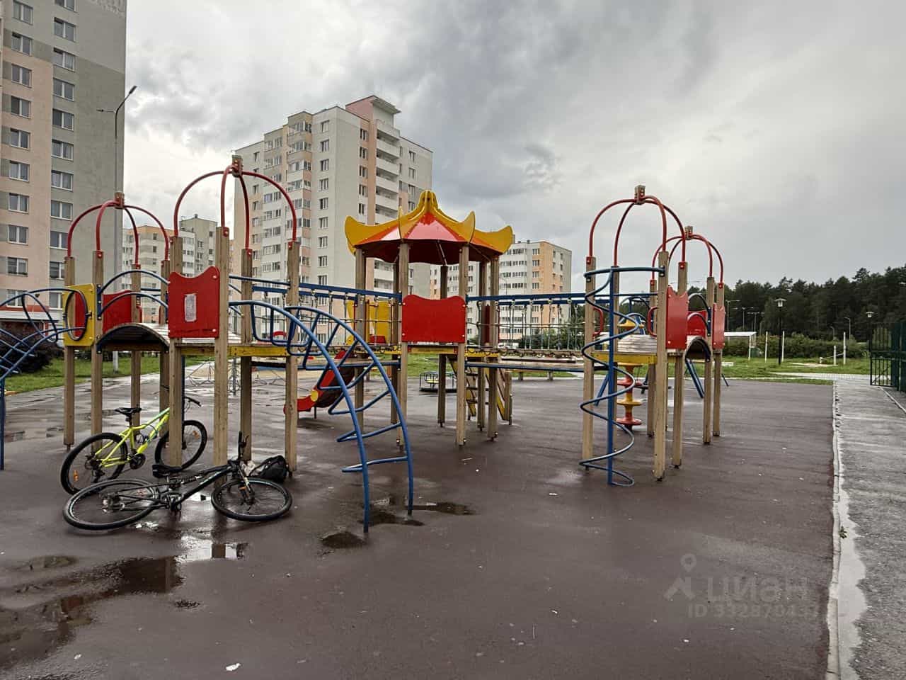 Россия, Свердловская область, Верхняя Пышма, улица Машиностроителей, 7, фото 2
