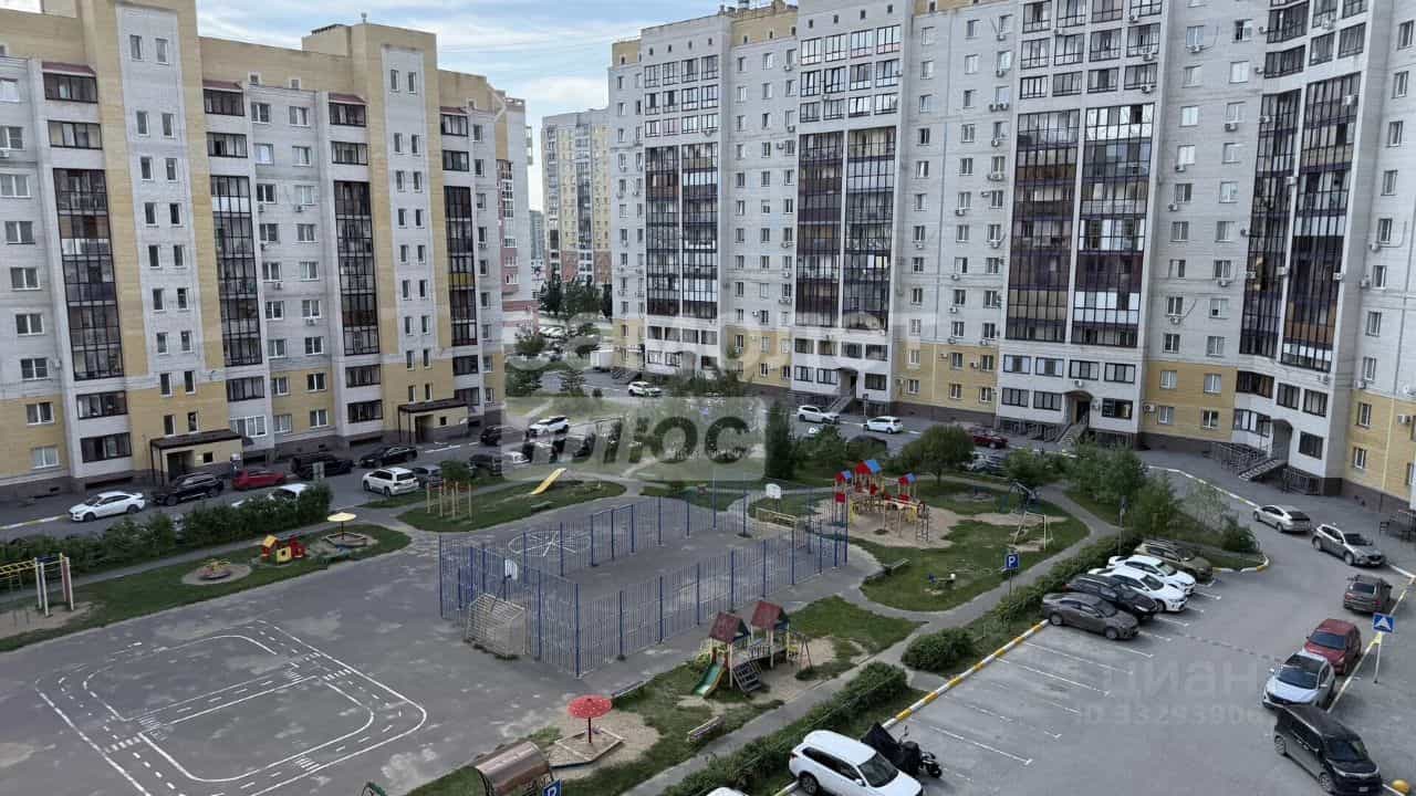 Россия, Омск, улица Перелёта, 31, фото 6