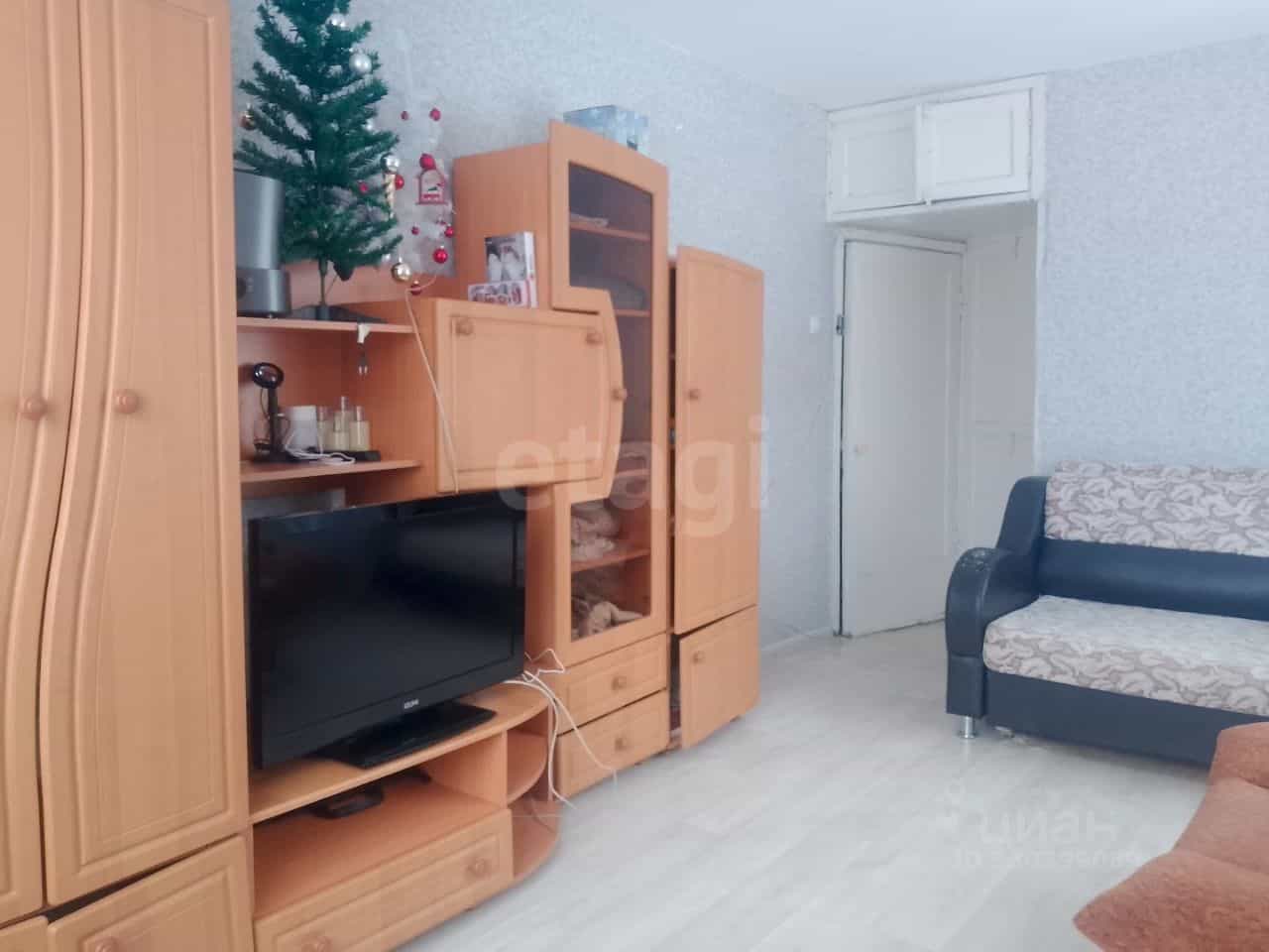 Россия, Псковская область, Остров, улица ДОС, 14, фото 4