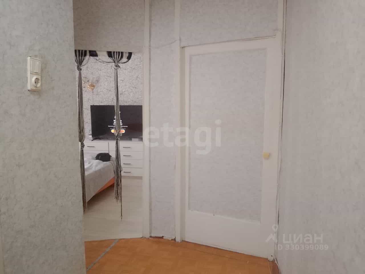 Россия, Псковская область, Остров, улица ДОС, 14, фото 12