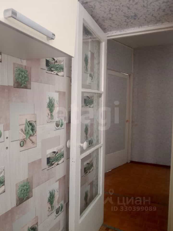Россия, Псковская область, Остров, улица ДОС, 14, фото 17