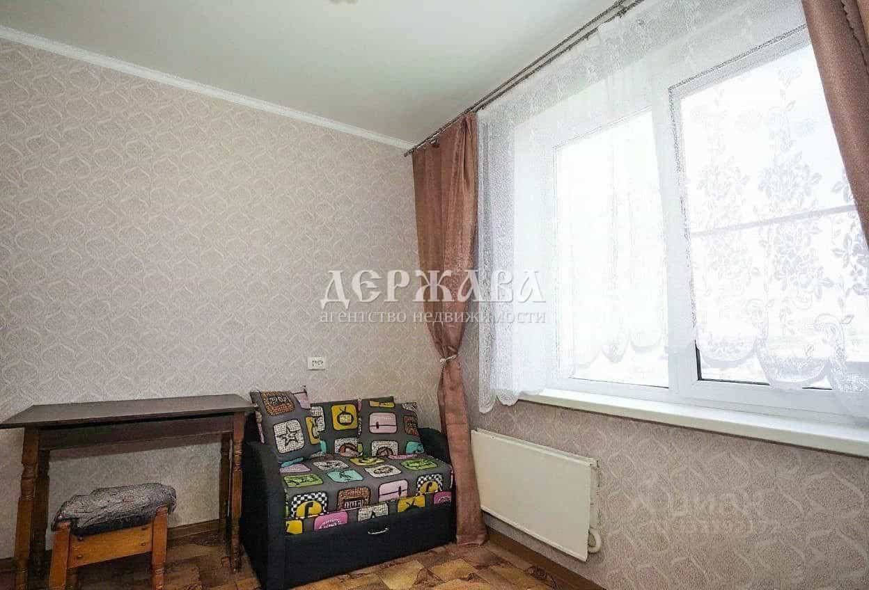 Россия, Белгородская область, Старый Оскол, микрорайон Восточный, 1Б