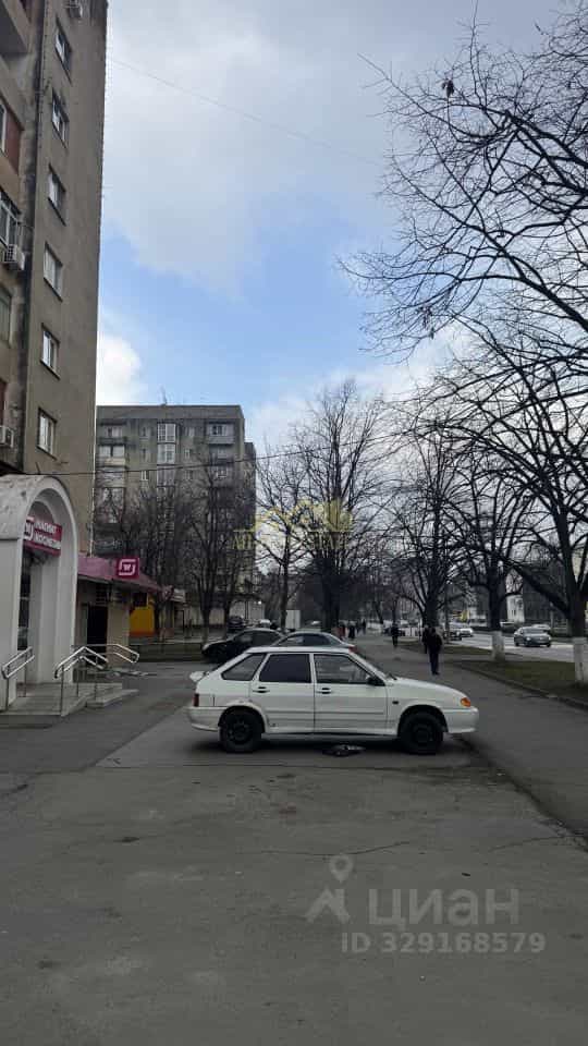 Россия, Республика Северная Осетия — Алания, Владикавказ, проспект Коста, 290, фото 2
