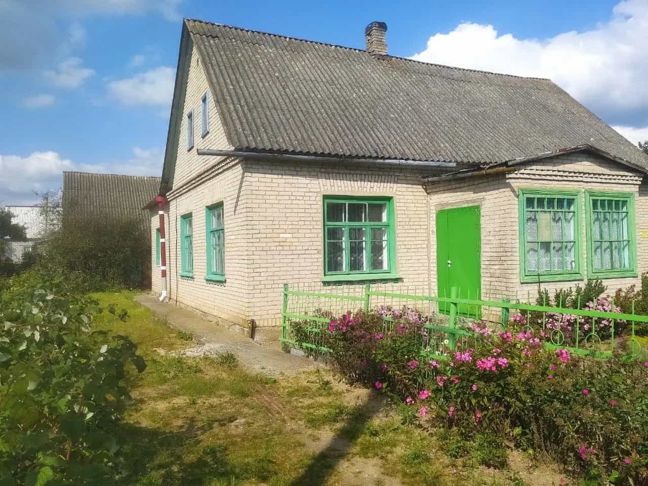 Беларусь, Гродненская область, Щучин, улица Победы, 16, фото 3