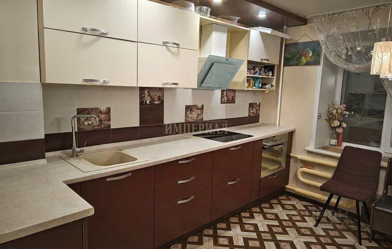Россия, Республика Марий Эл, Йошкар-Ола, улица Свердлова, 49, фото 2