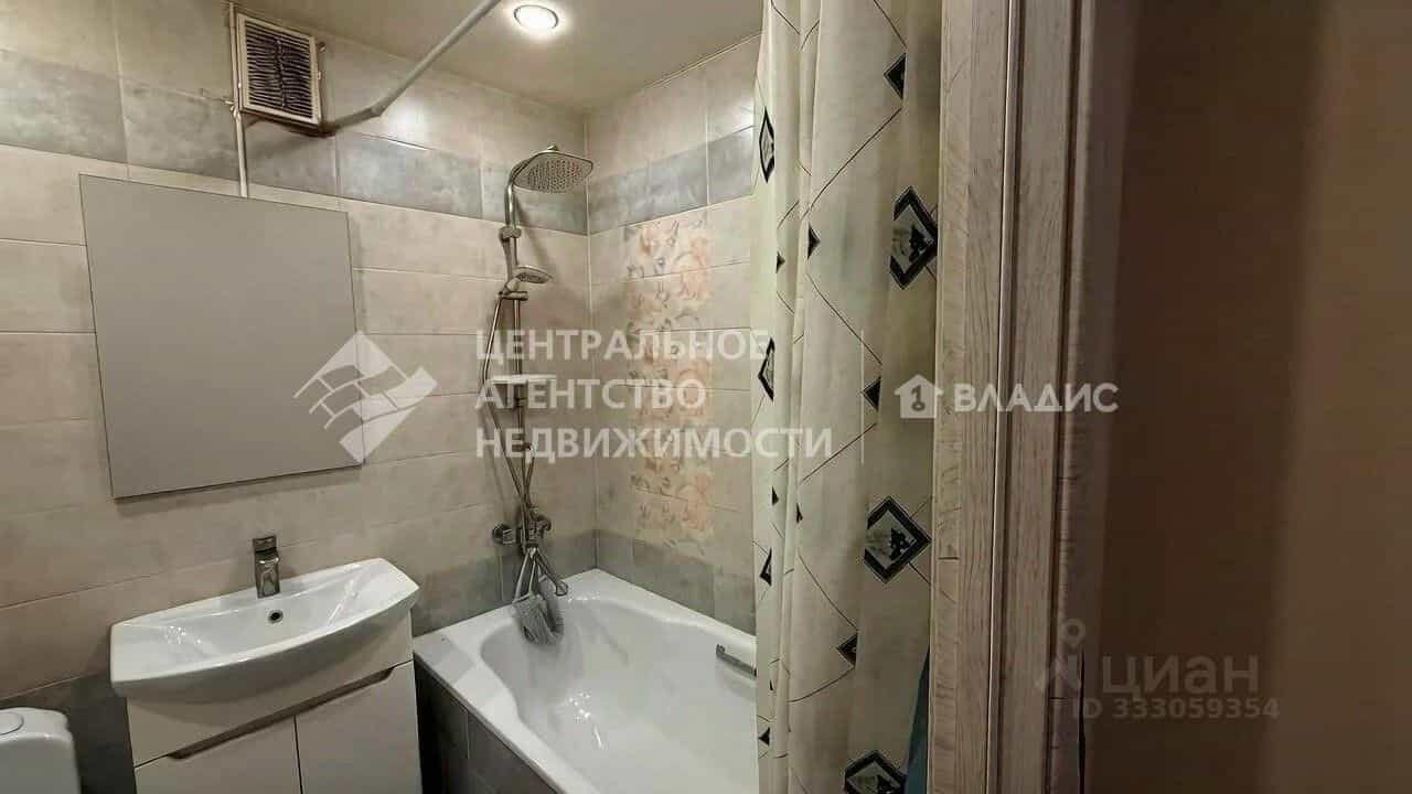 Россия, Рязанский муниципальный округ, село Дядьково, улица Связи, 4, фото 11