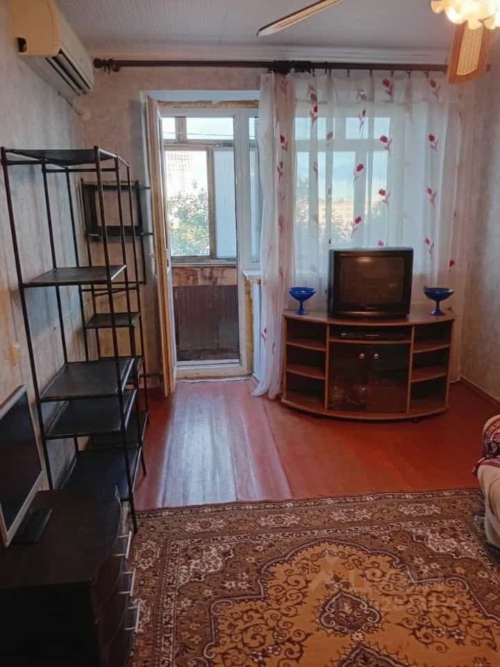 Россия, Волгоград, улица Качинцев, 122