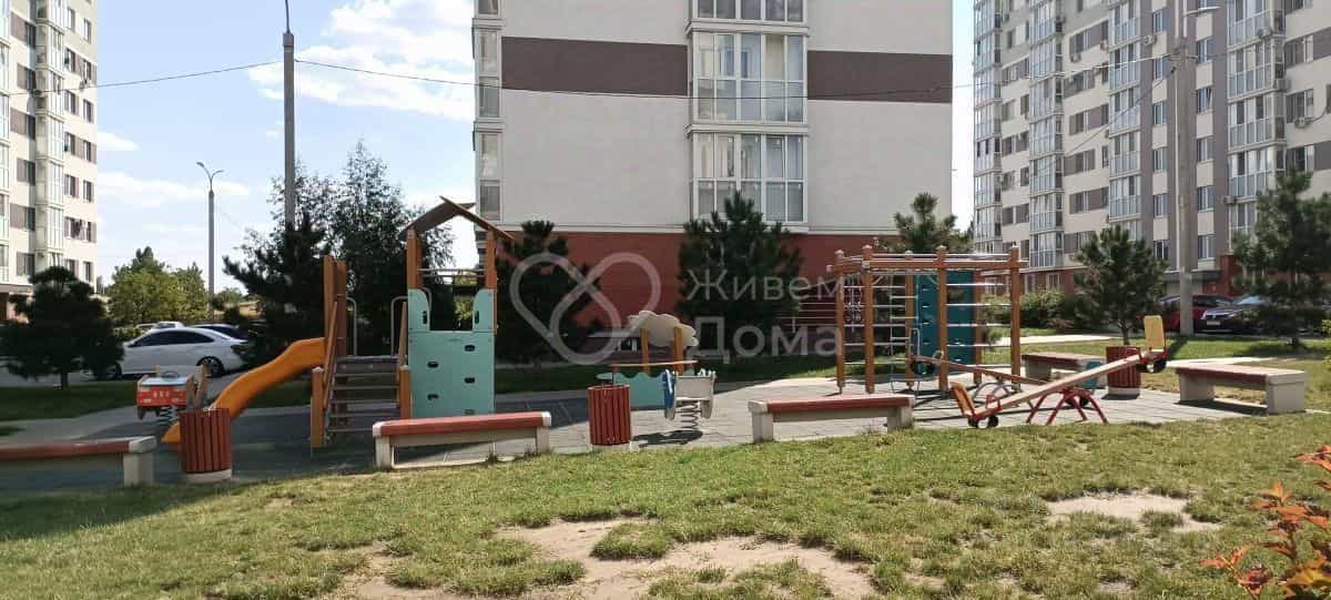 Россия, Волгоград, улица Гаря Хохолова, 11, фото 20