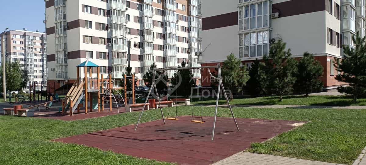 Россия, Волгоград, улица Гаря Хохолова, 11, фото 21
