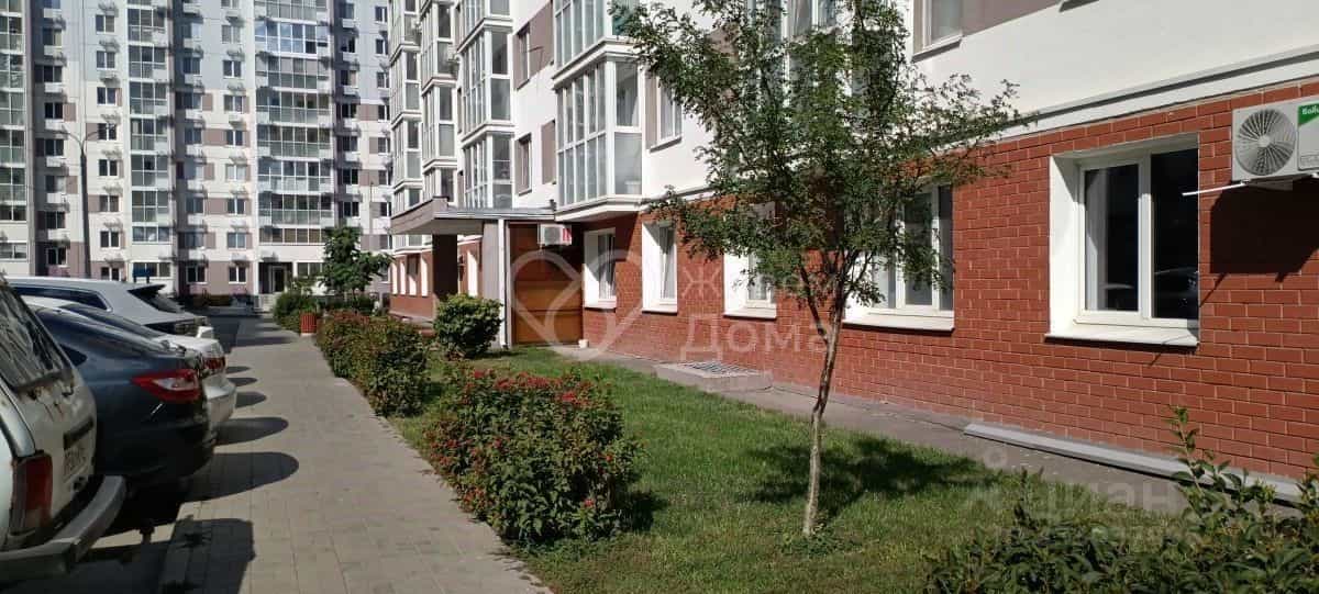 Россия, Волгоград, улица Гаря Хохолова, 11, фото 22