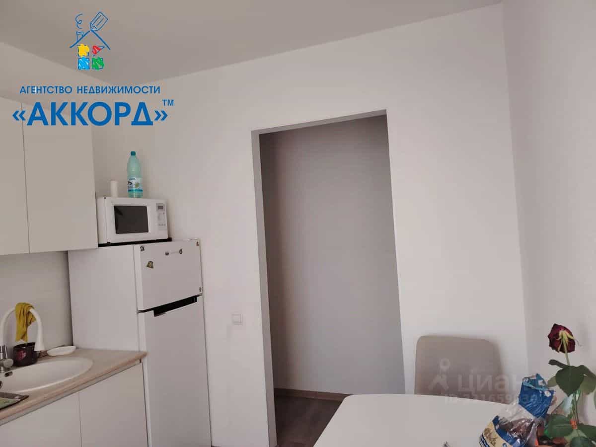 Россия, Алтайский край, Барнаул, улица Чернышевского, 186, фото 6