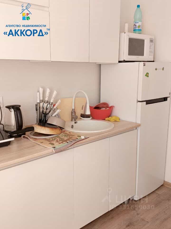 Россия, Алтайский край, Барнаул, улица Чернышевского, 186, фото 7
