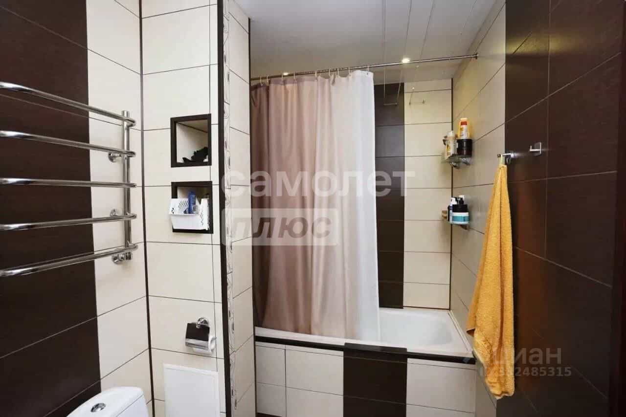 Россия, Омск, посёлок Амурский, улица Багратиона, 21к1, фото 17