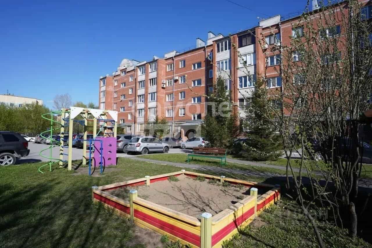 Россия, Омск, посёлок Амурский, улица Багратиона, 21к1, фото 25