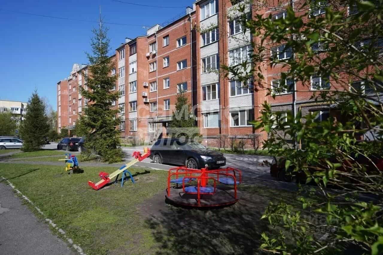 Россия, Омск, посёлок Амурский, улица Багратиона, 21к1, фото 26